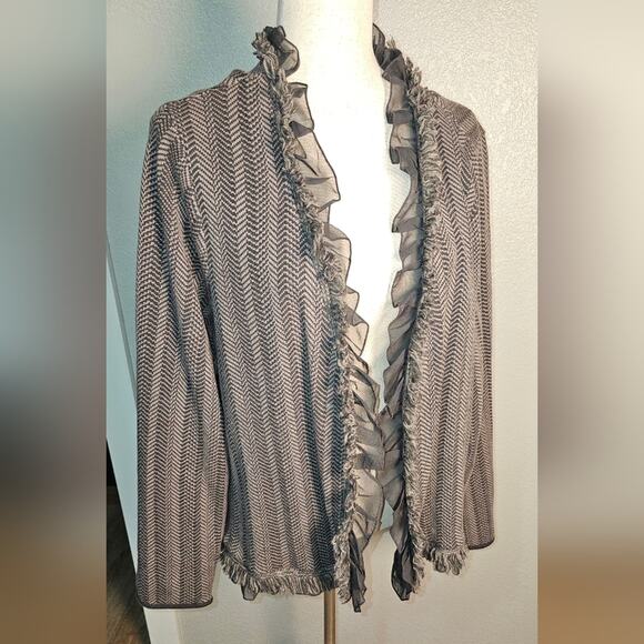 Dana Buchman Size 2x Elegant Gray Ruffled Textured Cardigan Sweater - Picture 2 of 7